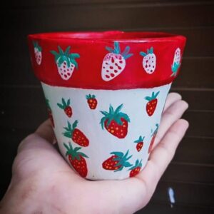strawberry Pot (4 inches)