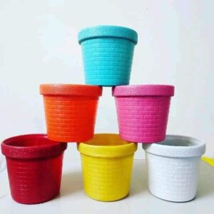 Plastic pot